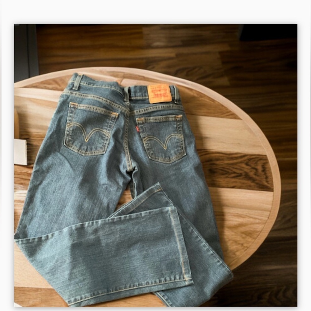 Leviโs Modern Classic Relaxed BootCut Jean -Size 6-Inseam 29-EUC -โ๏ธ๐ธ๐โโ - Picture 8 of 11